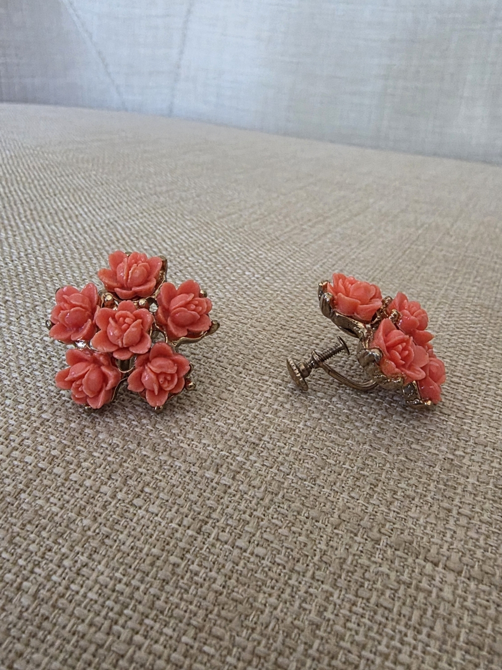 Vintage Coral Flower Clip On Earings
